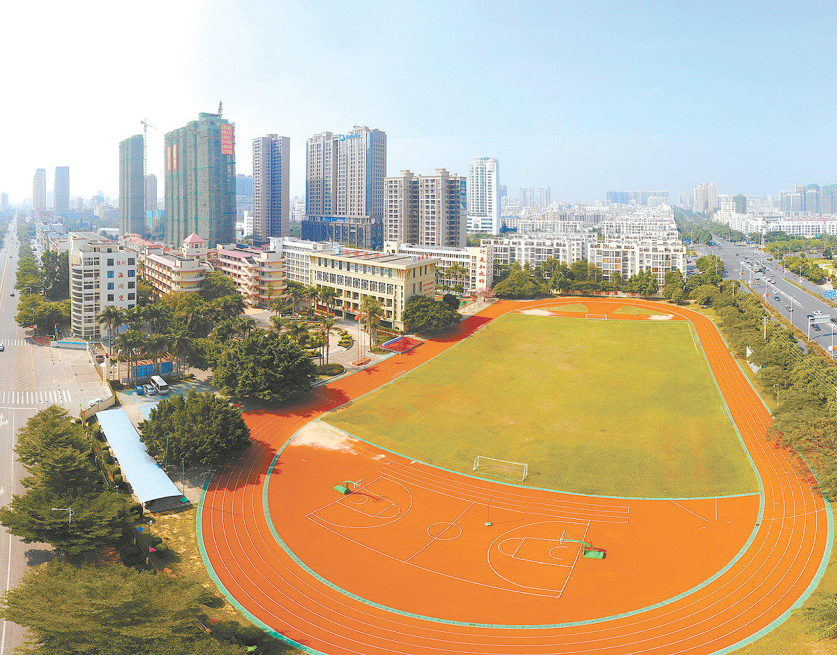除铁山港区南康中学考生,在6月5日入住北海中学考点外,全市其他考生均